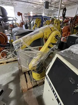 Used 2004 FANUC ARCMATE 120IB Robots Michigan US | RAB Industries, Inc. #184042