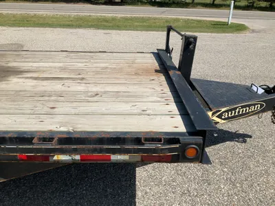 USED 2022 KAUFMAN FLAT BED