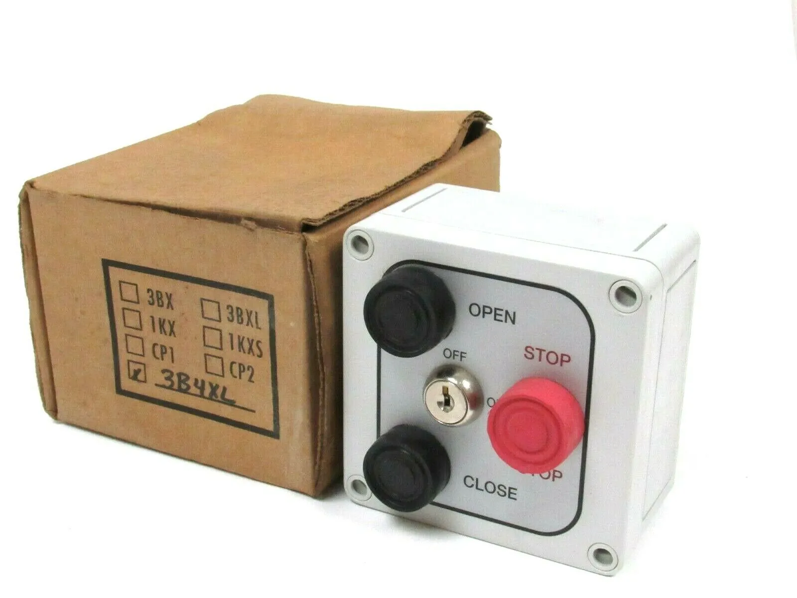 NEW MMTC 3B4XL EXTERIOR THREE BUTTON LOCKOUT SURFACE MOUNT CONTROL STATION
