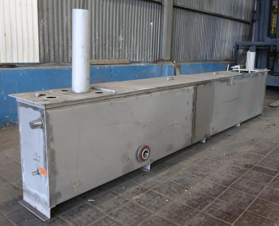 SPC8993  Tank 600 gallon vertical tank, Stainless Steel, flat Rectangular
