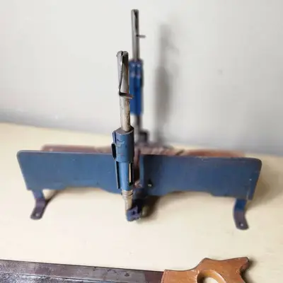 Stanley No. 60 1/2 Miter Box with Saw