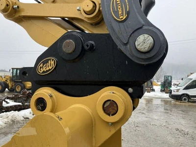 Used 2023 CATERPILLAR 320GC Excavators New York US | Beck Equipment #1509257