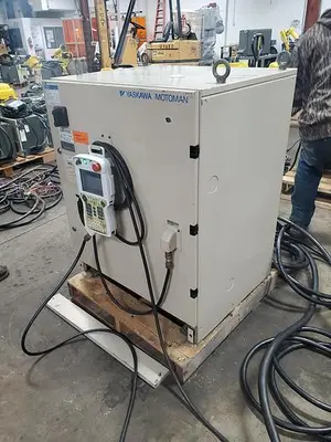 USED 2011 YASKAWA MOTOMAN MH165-100