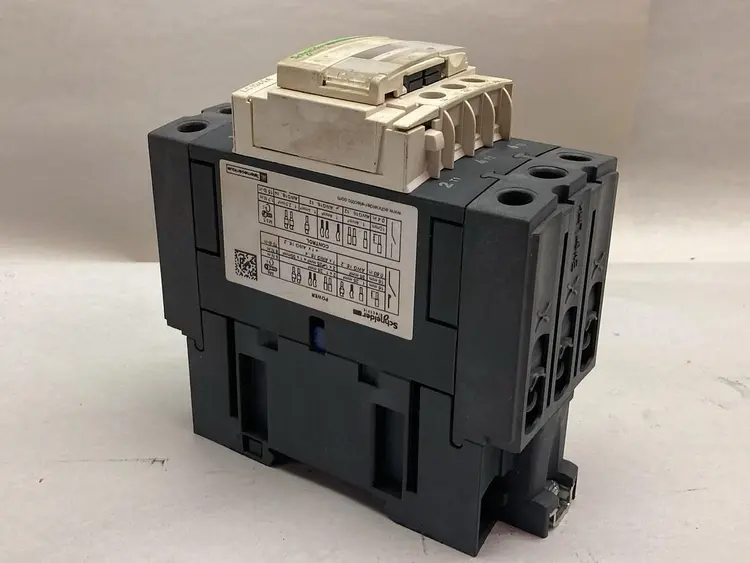 Used SCHNEIDER ELECTRIC LC1D65A Miscellaneous Equipment (Electrical & Power) Ohio US | Surplus Asset Holdings #1275100