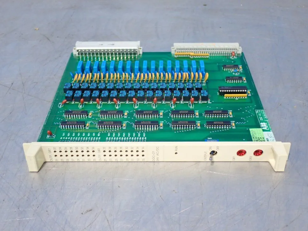 Used ABB E31810 Input / Output Modules Ohio US | HGR 24 #1134620