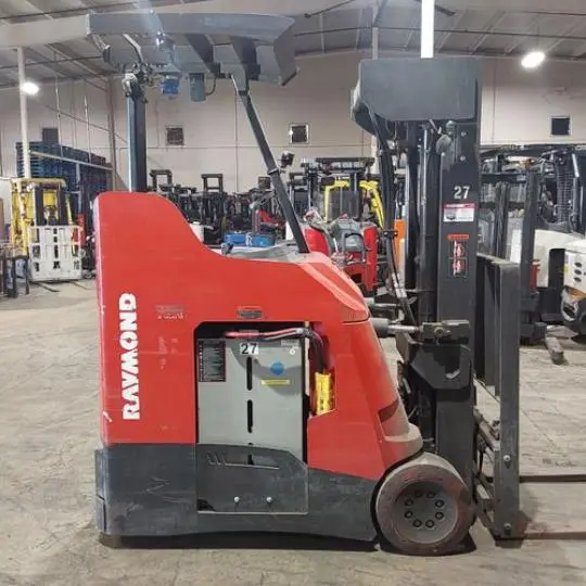 Used 2021 RAYMOND 425-C40QM 3-Wheel Stand up Electric Counterbalance Forklifts | Russell Equipment #724737