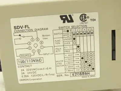 Omron SDV-FL6 Voltage Sensor Safety Monitor Relay 110 VAC W/Socket Base