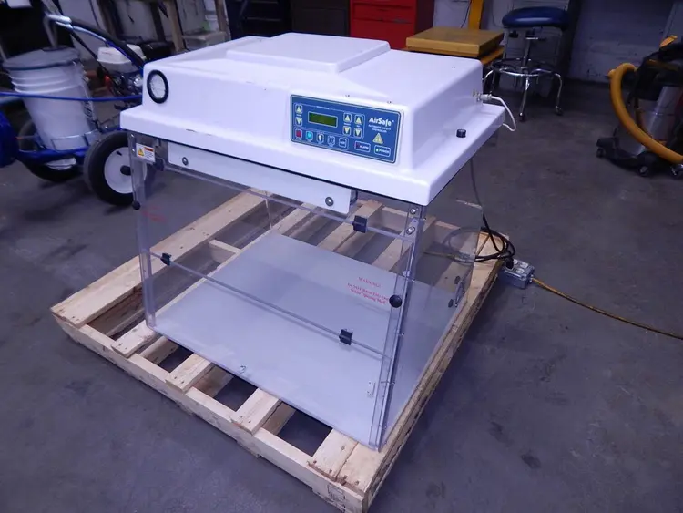 Used _UNKNOWN_ _UNKNOWN_ Laminar Flow Hoods Texas US | Aucto #1509931