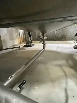 WALKER 8000 Gallon Holding Tanks | Envoy Equipment LLC (5)