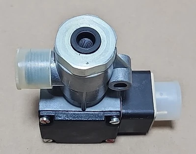 NEW SKF 171-210-055