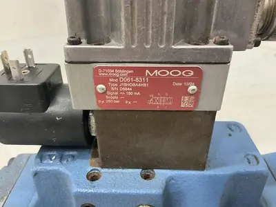 USED MOOG D061-8311