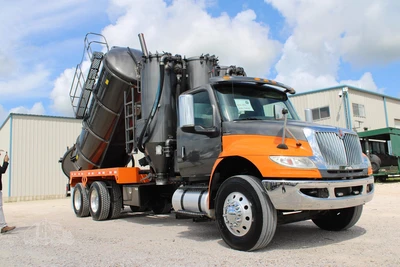 Used 2020 INTERNATIONAL MV Septic/Sewer/Vacuum Trucks Texas US | Roll Off Truck World #1491776