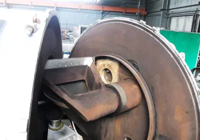 Krauss-Maffei HZ 160/4A peeler centrifuge, rubber-lined.