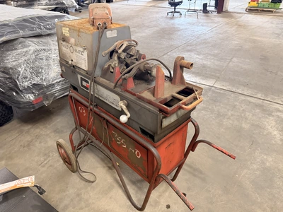 Used COLLINS THRED-O-MATIC Pipe Threaders Michigan US | Miedema Asset Management Group #1410879