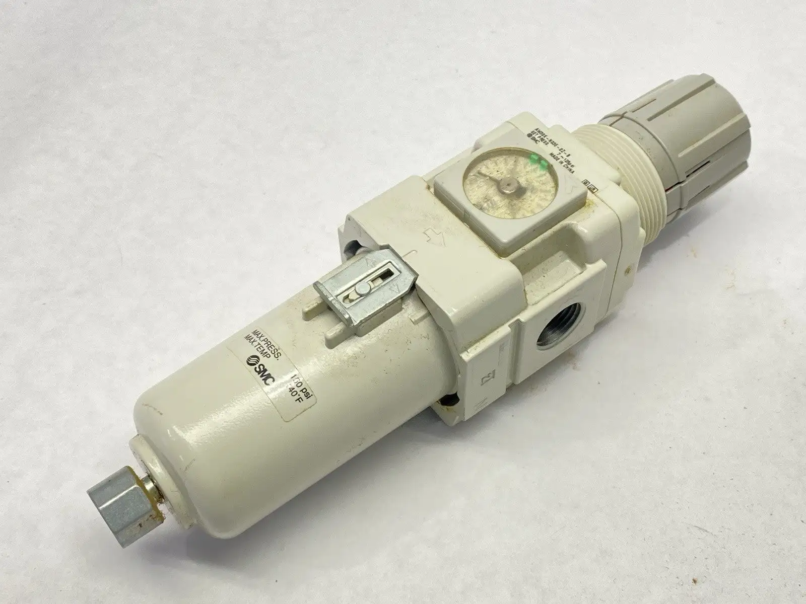 AW30K-N03E-2Z-B | SMC  Filter Regulator 3/8" NPT -  Used