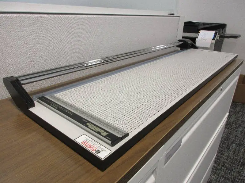 ROTATRIM 42" MASTER CUT II BENCH TOP PAPER CUTTER