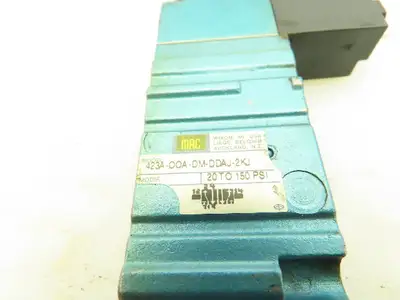 Mac DMB-DDAJ-2KJ Solenoid Valve 423A-00A-DM-DDAJ-2KJ 150PSI 24VDC LOT OF 2