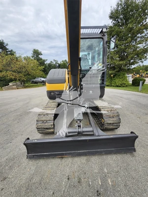 USED 2024 XCMG XE60