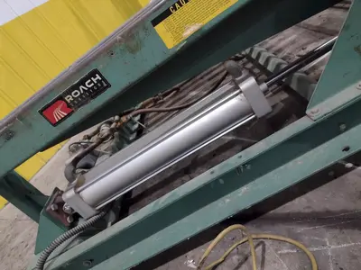 60" x 48" ROACH PNEUMATIC LIFT & TILT UPENDER / TABLE WITH ROLLER CONVEYOR : YOBRO #24710