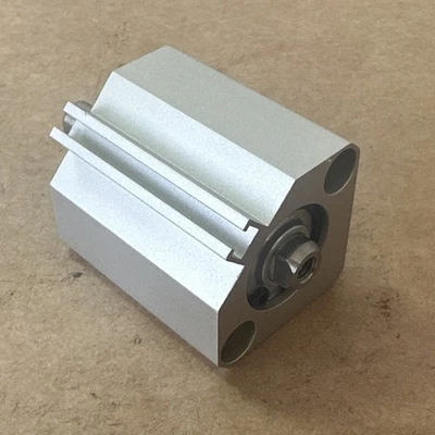 NEW SMC CDQ2WB20-10D-F7BVL-236