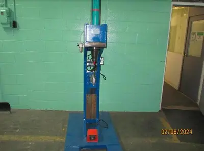 AKH-FAS-NER Clinching Machine