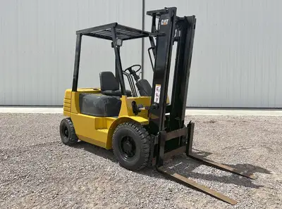 Used CATERPILLAR DP20 Internal Combustion Forklifts: Pneumatic Tire Texas US | FMI Trading #1518305