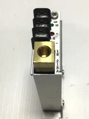 Devar 18-218A Two-Wire Signal Converter
