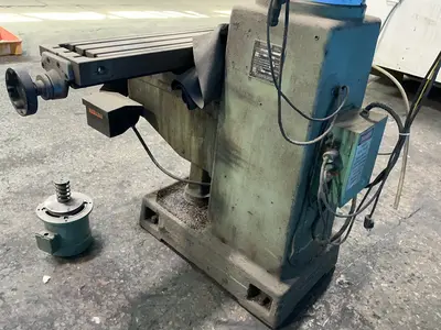 Used SPORT MACHINES SR3 Vertical Mills Ohio US | HGR 24 #1520893
