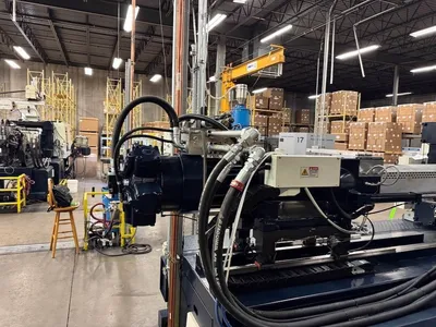 2017 WOOJIN TH500S Injection Molders 401 To 500 Ton | Machinery Center (9)