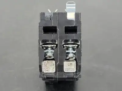 USED SQUARE D QO220