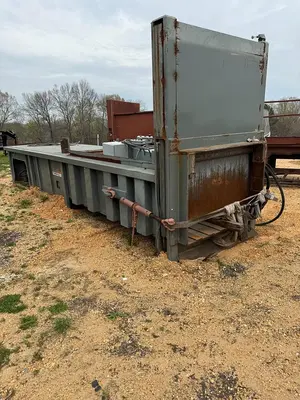 USED WASTEQUIP APC-526