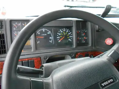 Used 2001 VOLVO VNL42T670 Conventional trucks Arizona US | Tuscon Trux & Equipment Sales #1566176