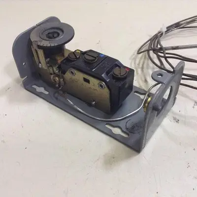 USED JOHNSON CONTROLS A19ABC-24
