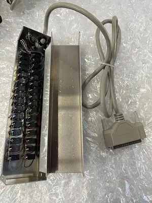 32 PLUG MUX ADAPTER WITH 37 PIN PARALLEL CONNECTOR