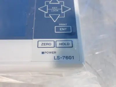NEW KEYENCE LS7601