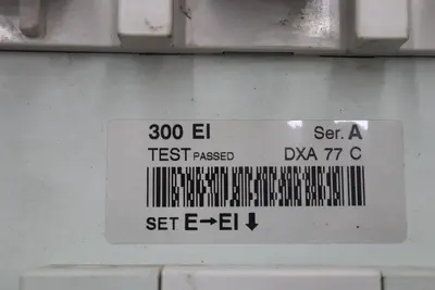 ALLEN-BRADLEY 100-D300 CONTACTOR 600 VAC MAX STOCK L-715