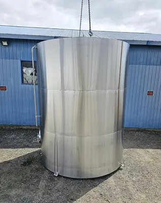 Unused 6000 Gallon Tank, 304 Stainless Steel