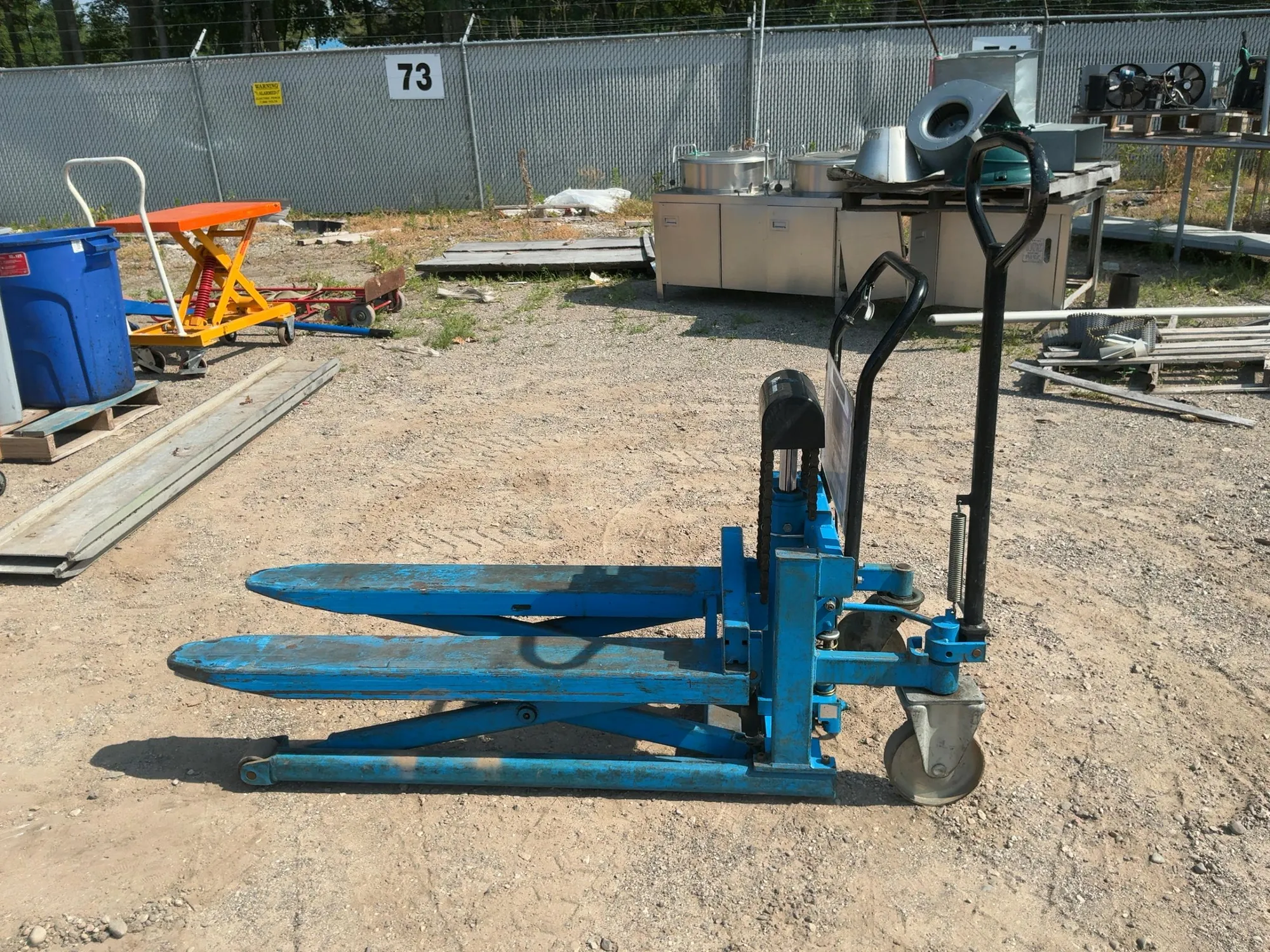 Used _UNKNOWN_ _UNKNOWN_ Pallet Jacks Michigan US | Miedema Asset Management Group #1307879