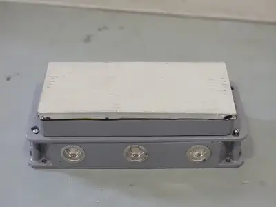 USED HUBBELL B4333