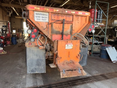 Used 1995 FORD L9000 Dump trucks Michigan US | Miedema Asset Management Group #1371806