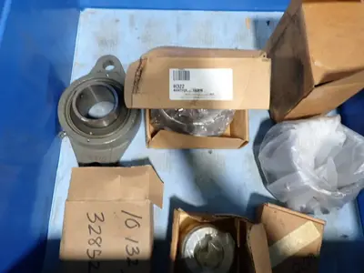Unknown Bearing / Sleeve Adapter Lot