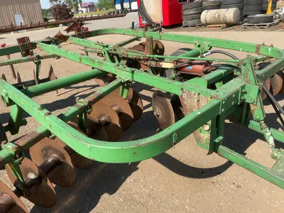 Used John Deere 13’6” Disc, Pull Behind with Pin Hitch, Hydraulic Lift/Lower, 9.5L-15 and 11L-14 Tir...
