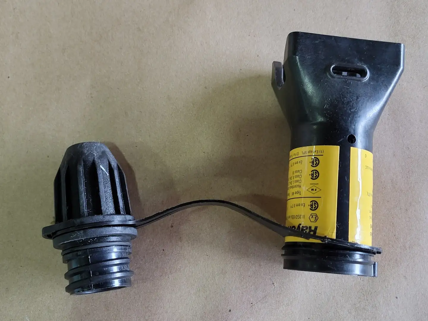 NEW RAYCHEM E-100-L-E