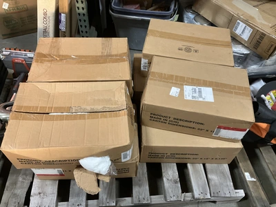 Used _UNKNOWN_ _UNKNOWN_ Apparel, Gloves, Lab Coats Michigan US | Miedema Asset Management Group #1578644
