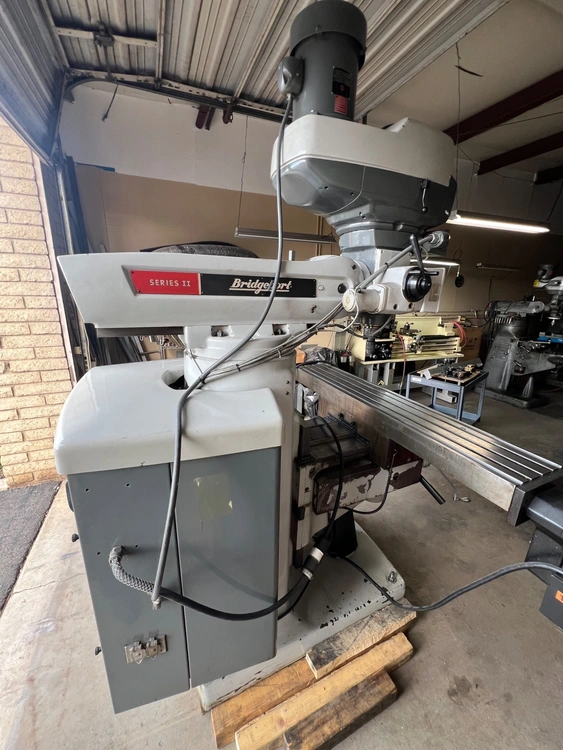Used BRIDGEPORT SERIES II 4 HP VERTICAL MILL Vertical Mills Arizona US | Richard Lianoz #1186026