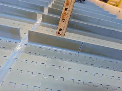Incline Cleated Conveyor