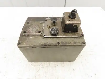 Lube Corp MMXL Automatic Oil Lubricator Pump Machine Oiler 6L Tank 2.5cc 115V