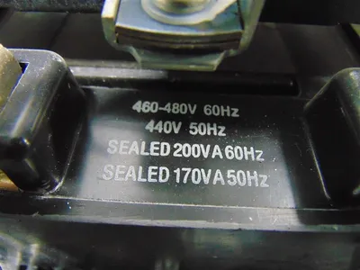 General Electric CR305G0** NEMA Size 5 Contactor 75-200 HP 460-480V Coil Used