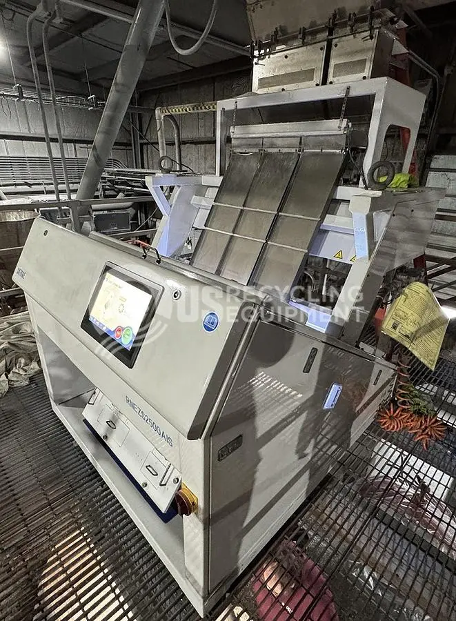 USED SATAKE RNEZS2500AIS OPTICAL SORTER