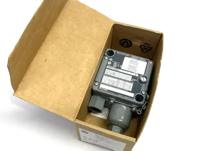 USED ALLEN-BRADLEY SER. A ELECTRO-MECHANICAL PRESSURE CONTROL SWITCH